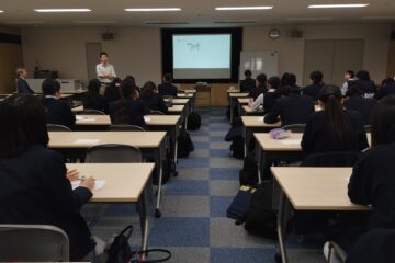 カリフォルニア大学バークレー校・東京大学　鎌田雄一郎先生　特別講義『社会問題を、数学で解決（？）〜ゲーム理論への招待〜』